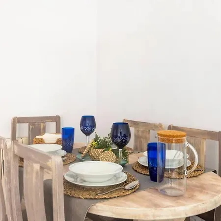 Camilo Alonso Vega Apartment *