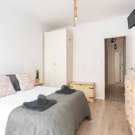Apartment Camilo Alonso Vega Santander